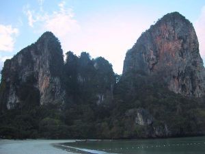 railay8