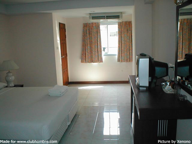 EastinyPlaceRooms