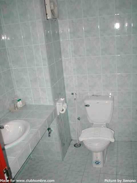 Eastiny_Place_Bathroom