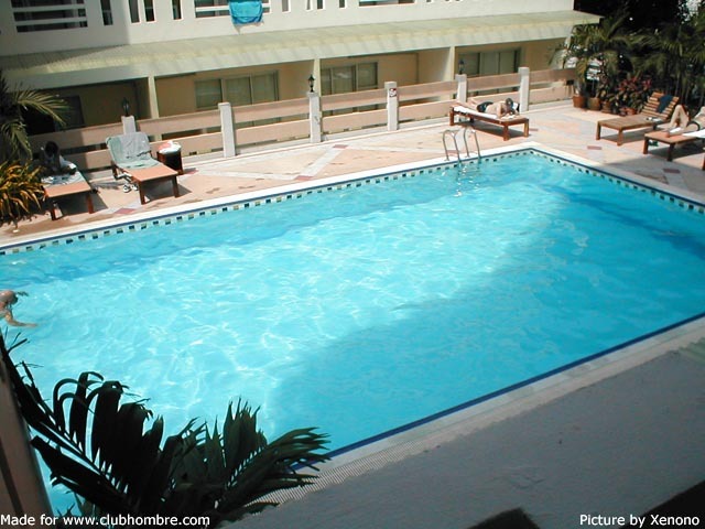 Eastiny_Inn_Swimming_Pool