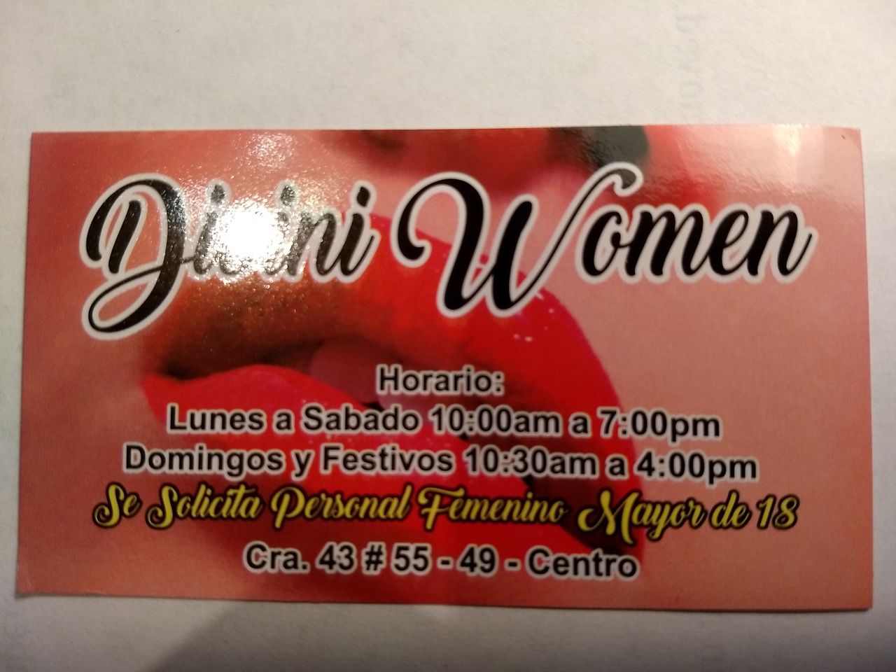 Divini Women Card