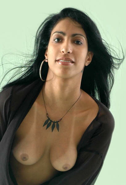Ayanne-Sol2