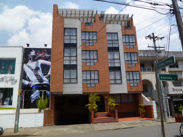 Cora Apart-Hotel 