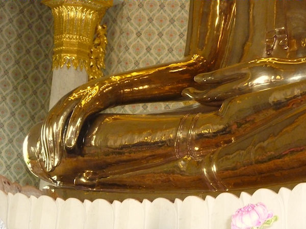 -The Golden Buddha -- just don't let the Federal Reserve get its hands on this 5.5 ton solid gold piece.-
