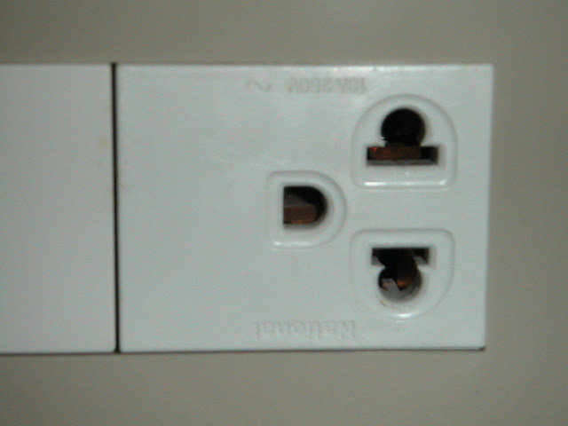 outlet.JPG