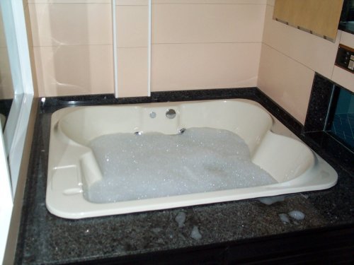 Tub