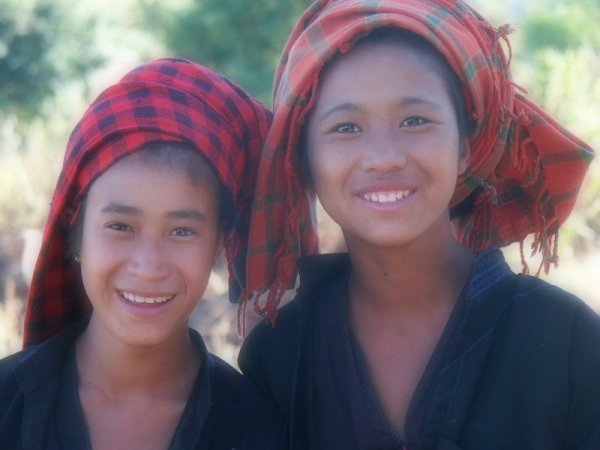 Village girls near Inlay (note they are certainly not Burmese) 