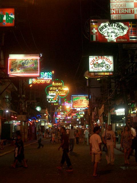 Walking Street 2