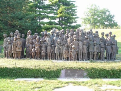 Monument1