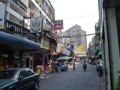 SOI COWBOY MyLady Bar, Crazy Cats