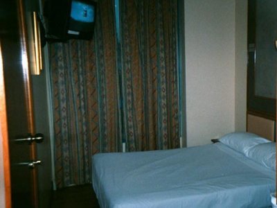 opposite view of same room