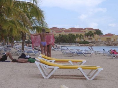 Mambo Beach 2