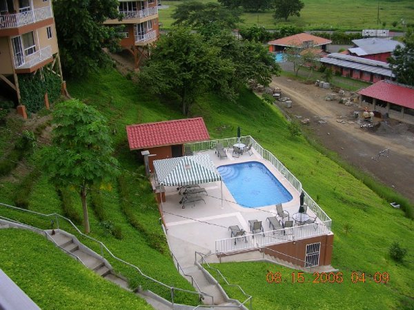 House next to hollywood in jaco