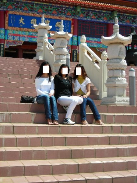 3 girls and a temple 2