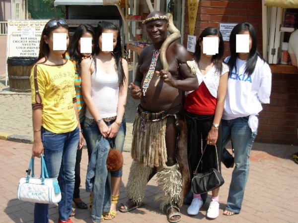 5 girls and a zulu6