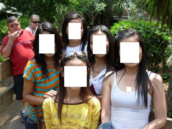 5 girls and a dirty look
