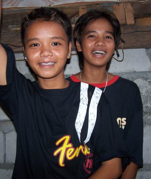 lesbians 020
