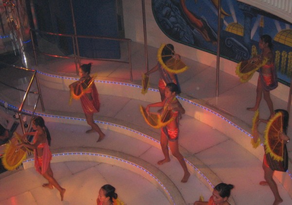 Atlantis fan dancers
