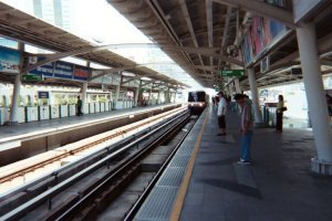 skytrain.jpg