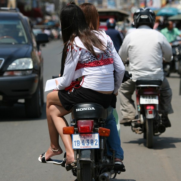 BikeBabes.JPG