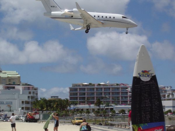 Maho beach1