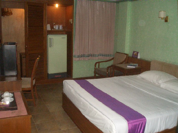 -hotelrm1-