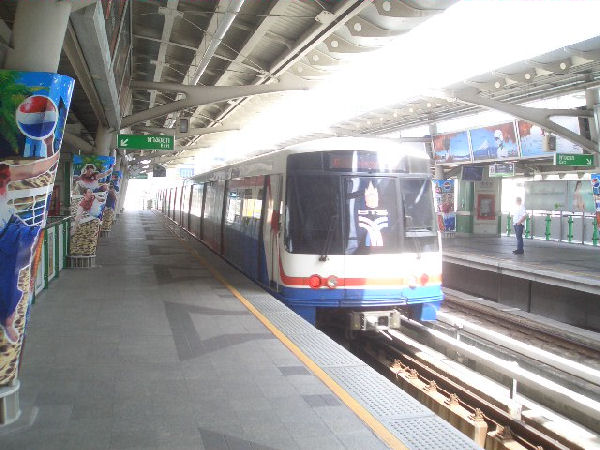 -skytrain1-