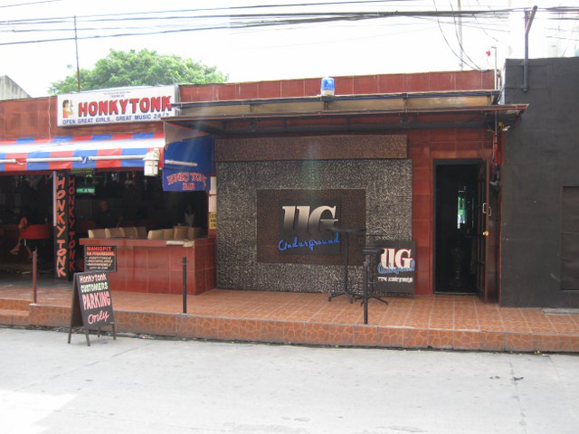 UG Underground club, Santos Street