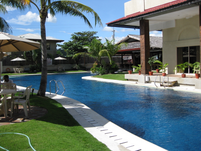 Wild Orchid pool