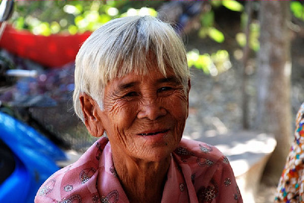 thai granny
