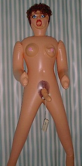 Tranniedoll