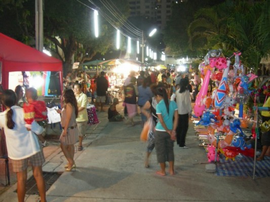 P by night 1