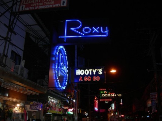 Roxy/Hootys