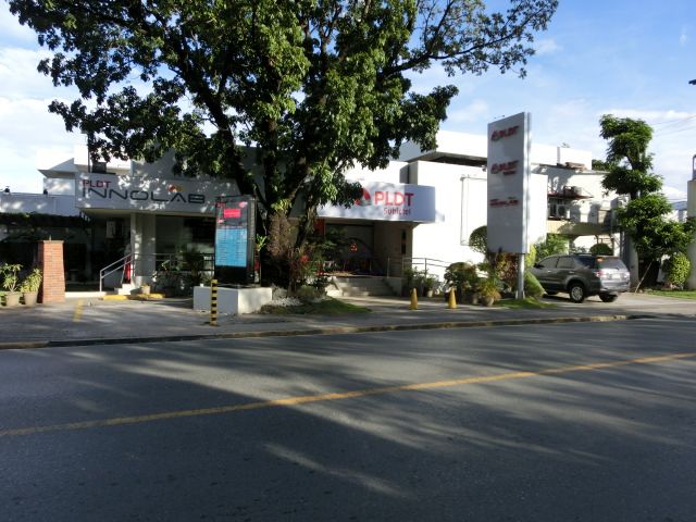 b13